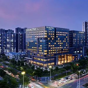 Doubletree By Hilton Airport Hotel