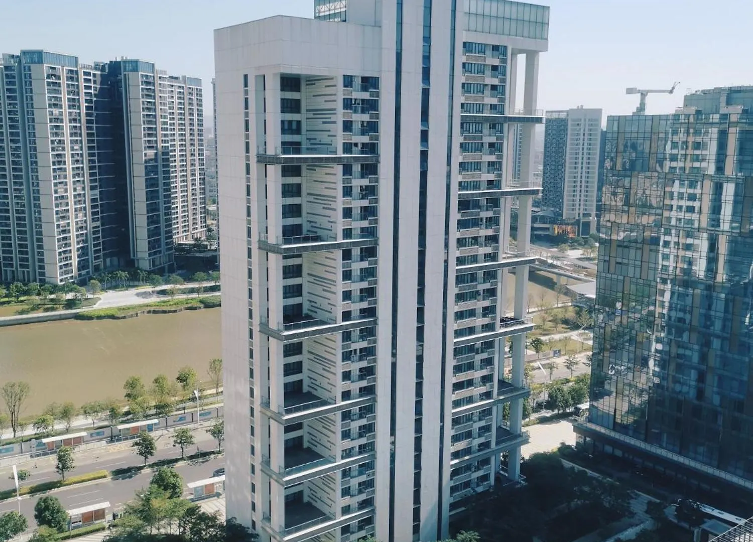 Royal Executive Apartment, Shenzhen World Exhibition & Convention Center, Nearby Shenzhen World North Metro St Ation